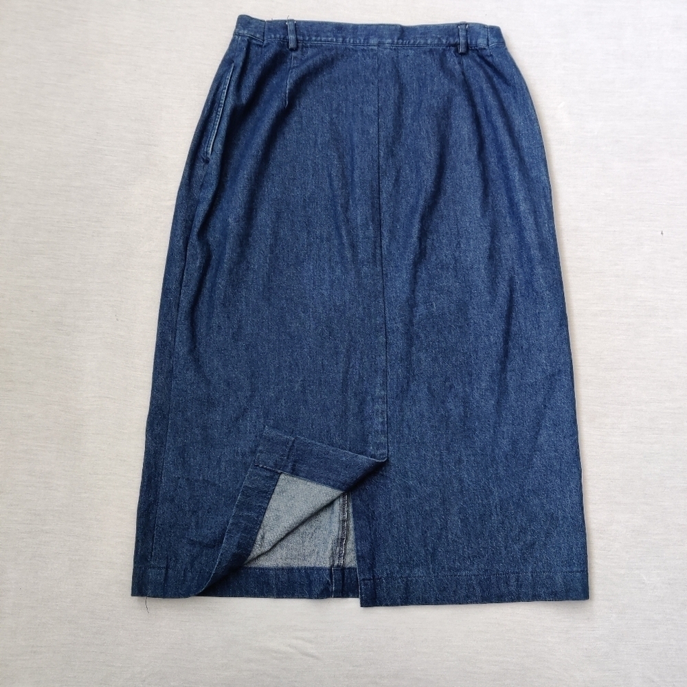 Westbound classic blue midi denim skirt size Medium